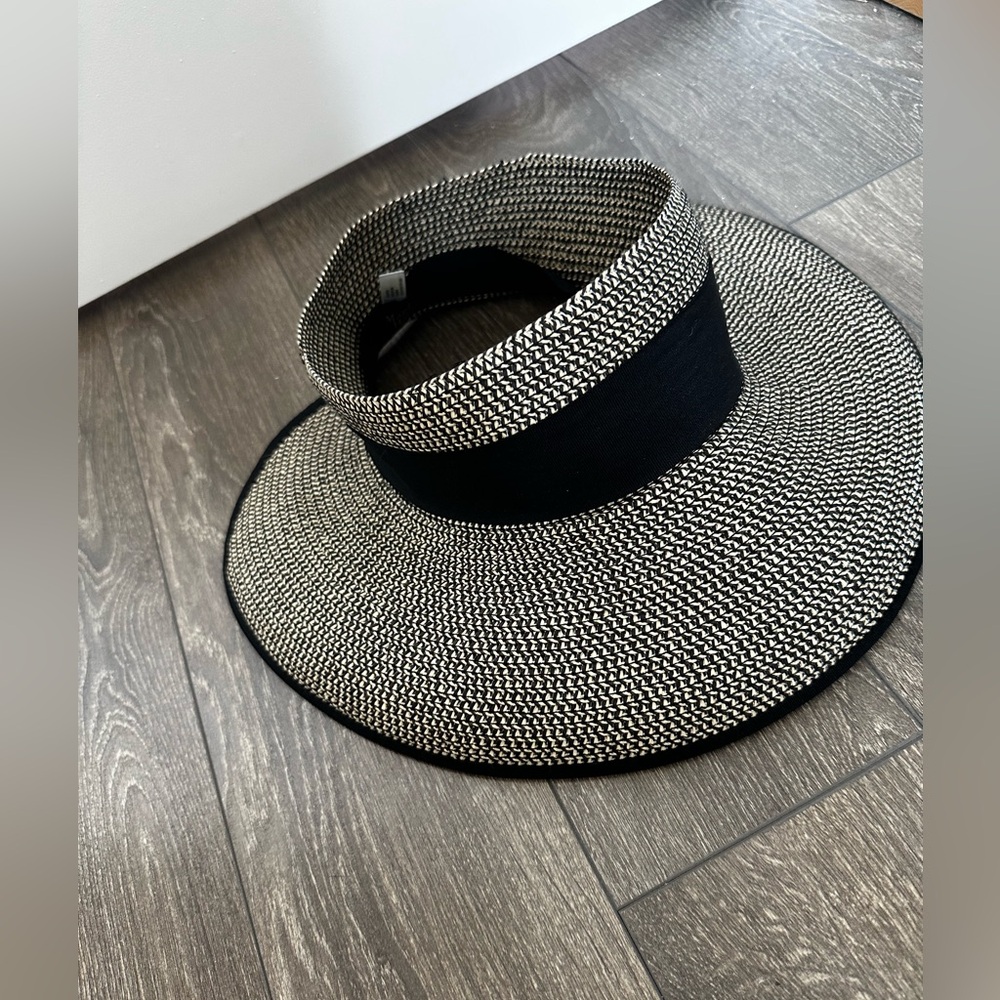 Black and White Wide Brim Sun Visor